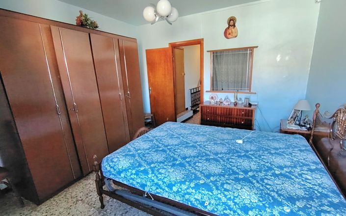 Image No.22-3 Bed House for sale