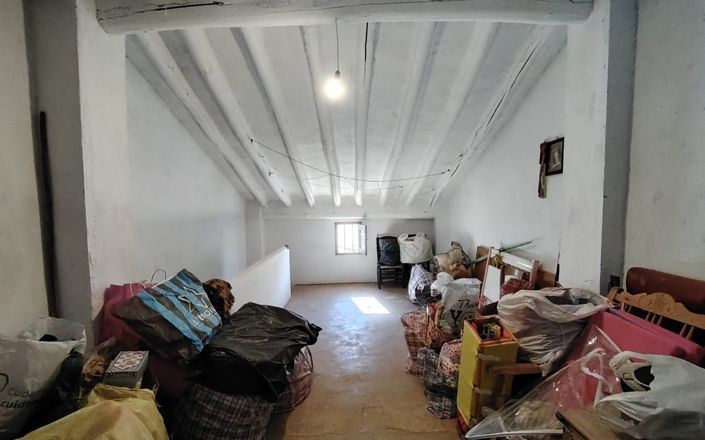 Image No.25-3 Bed House for sale