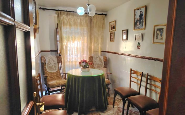 Image No.5-3 Bed House for sale