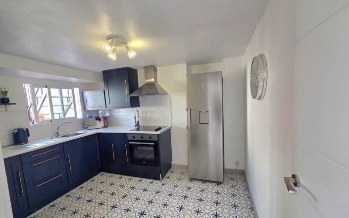 Image No.15-5 Bed House for sale