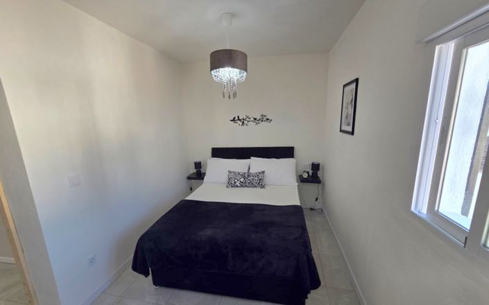 Image No.35-5 Bed House for sale