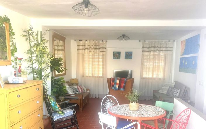 Image No.19-3 Bed House for sale