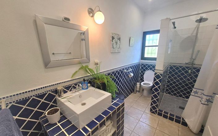 Image No.17-7 Bed House for sale