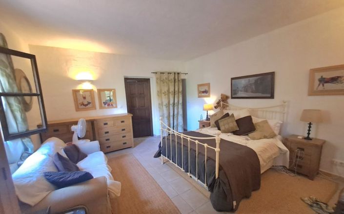 Image No.21-7 Bed House for sale