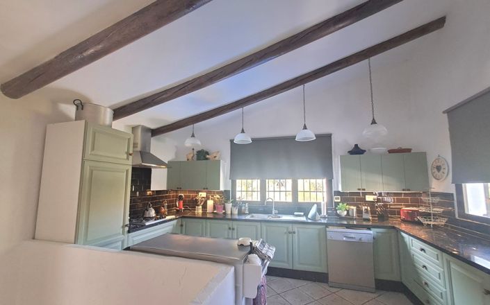 Image No.35-7 Bed House for sale