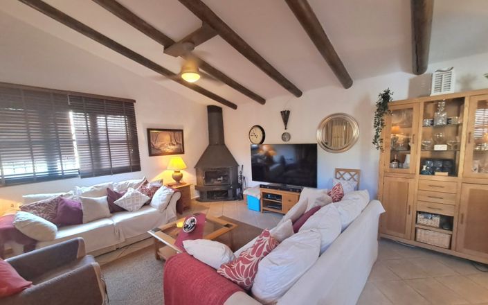 Image No.38-7 Bed House for sale