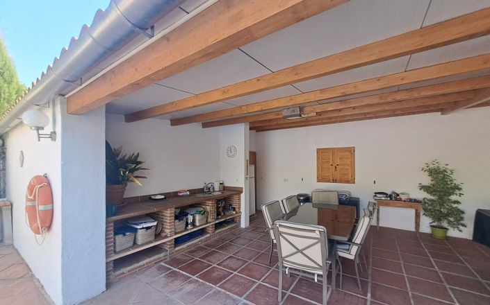 Image No.69-7 Bed House for sale