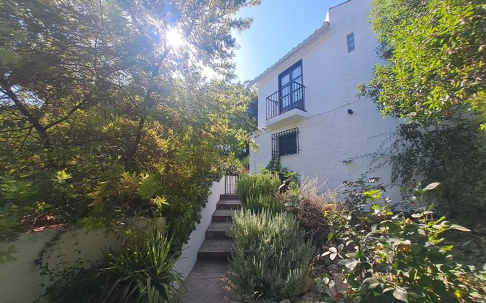 Image No.85-7 Bed House for sale