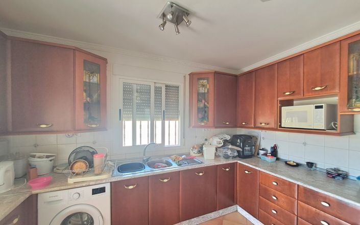 Image No.17-5 Bed House for sale