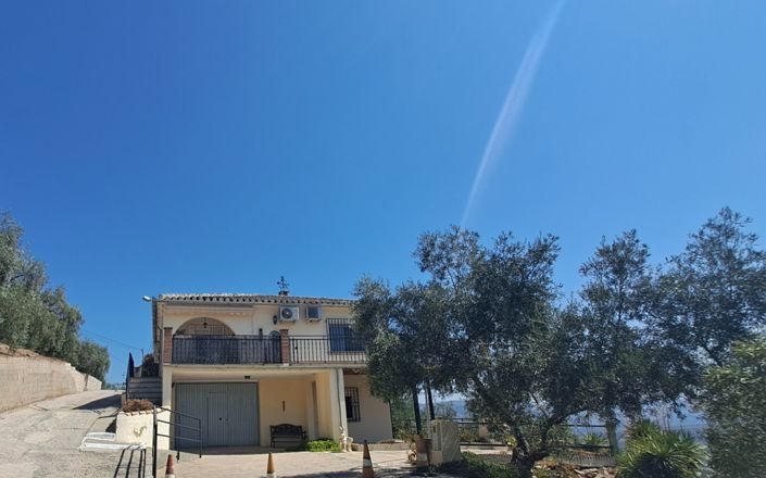 Image No.2-5 Bed House for sale