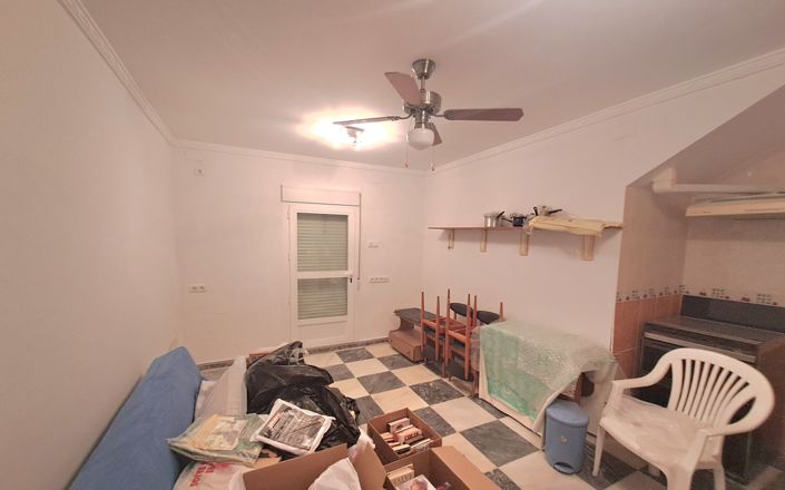 Image No.41-5 Bed House for sale