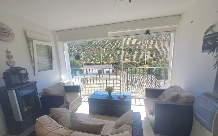 Image No.12-4 Bed House for sale