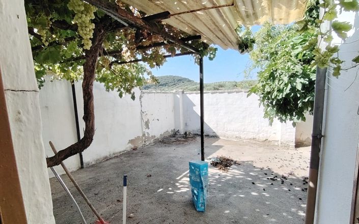 Image No.15-6 Bed House for sale