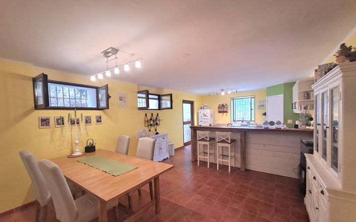 Image No.32-7 Bed House for sale