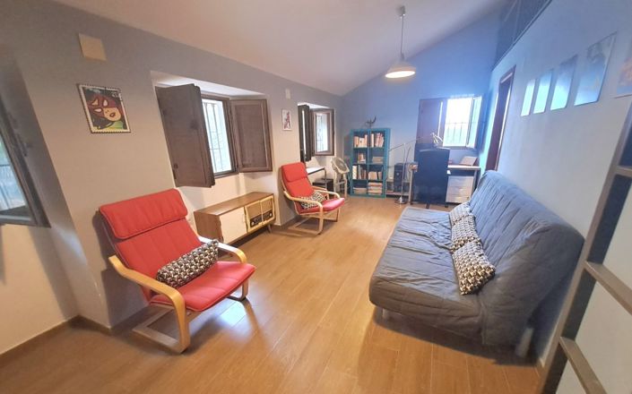 Image No.54-7 Bed House for sale