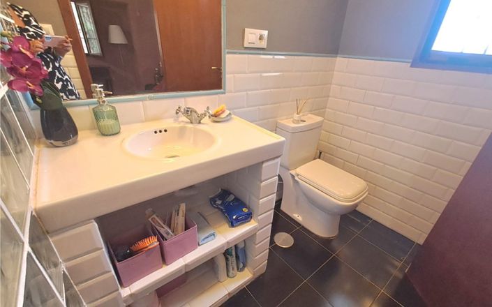 Image No.62-7 Bed House for sale