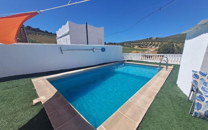 Image No.11-7 Bed House for sale