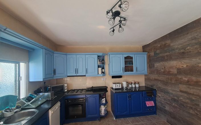 Image No.15-7 Bed House for sale