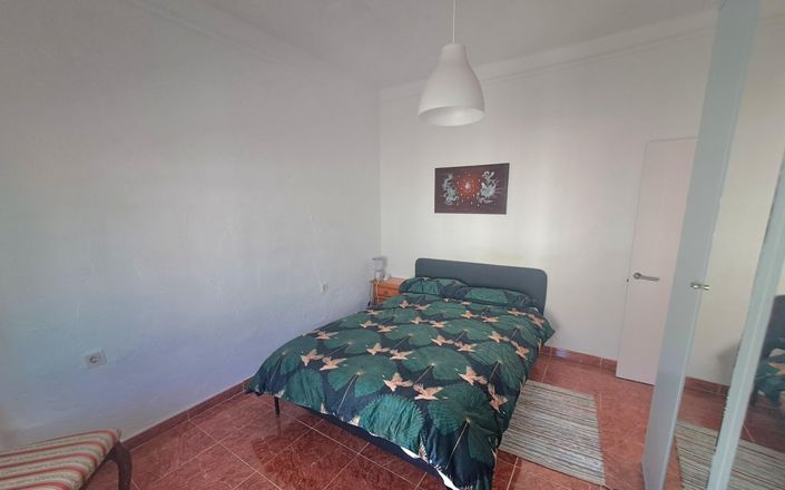 Image No.26-7 Bed House for sale