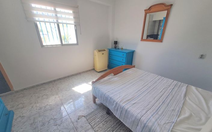 Image No.27-7 Bed House for sale