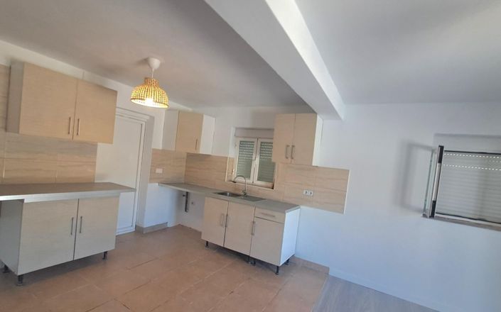 Image No.38-7 Bed House for sale