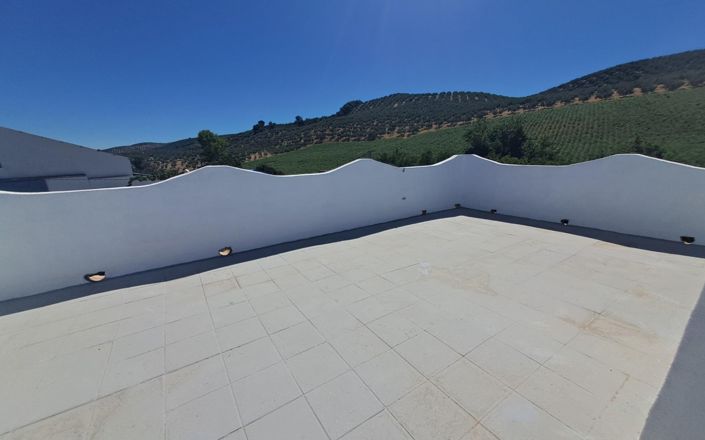 Image No.49-7 Bed House for sale