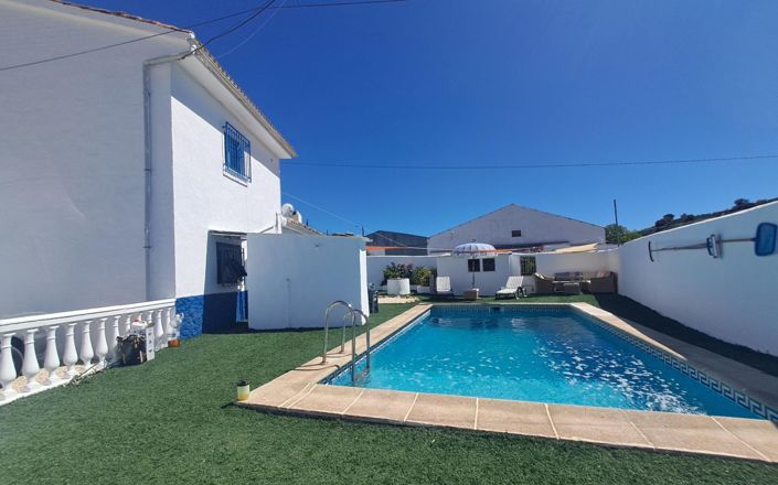 Image No.53-7 Bed House for sale