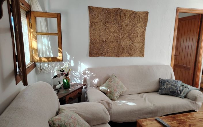 Image No.19-5 Bed House for sale