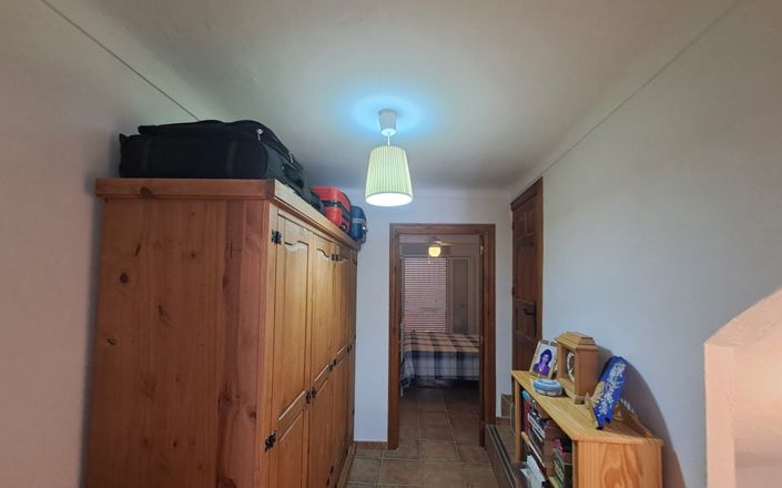 Image No.21-3 Bed House for sale