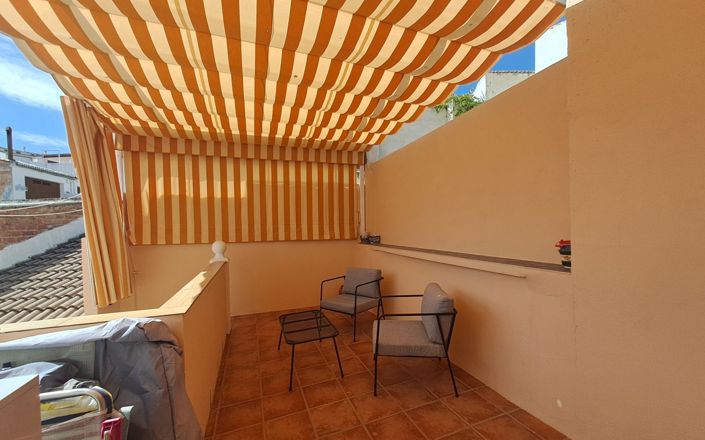 Image No.24-3 Bed House for sale