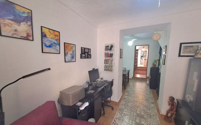 Image No.3-3 Bed House for sale