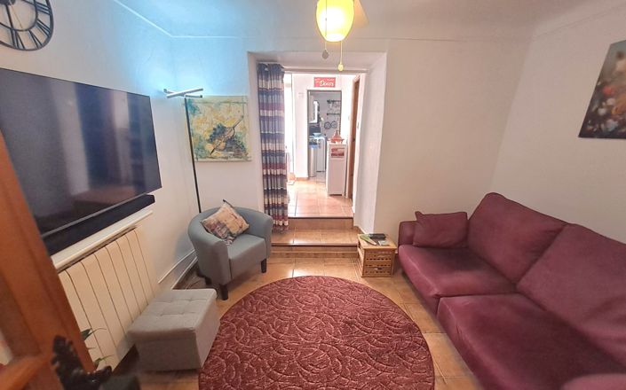 Image No.9-3 Bed House for sale