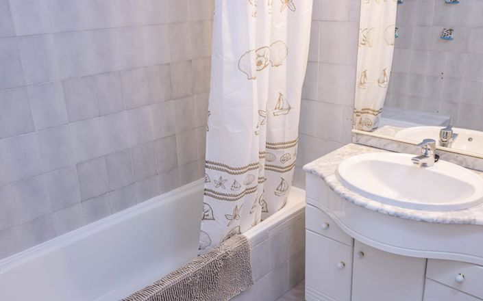 Image No.23-4 Bed House for sale