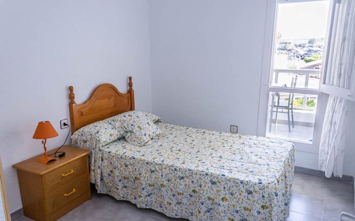 Image No.28-4 Bed House for sale