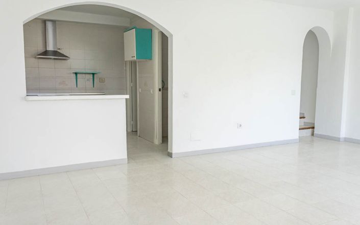 Image No.10-2 Bed House for sale