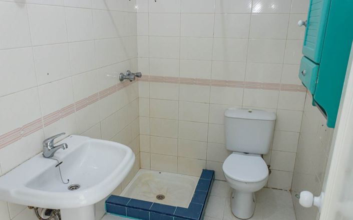 Image No.18-2 Bed House for sale