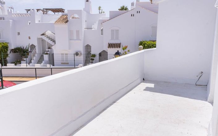 Image No.23-2 Bed House for sale