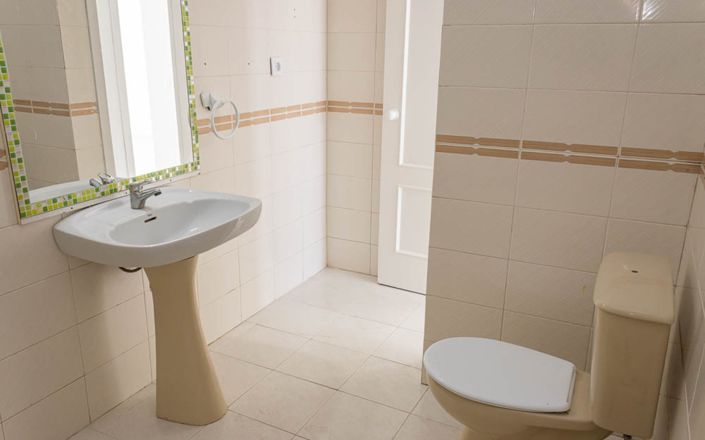 Image No.27-2 Bed House for sale