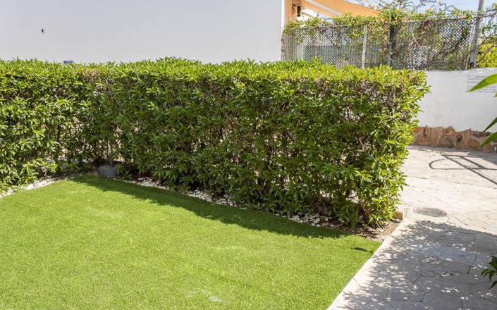 Image No.5-2 Bed House for sale