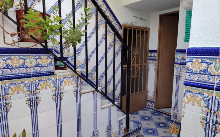 Image No.14-4 Bed House for sale