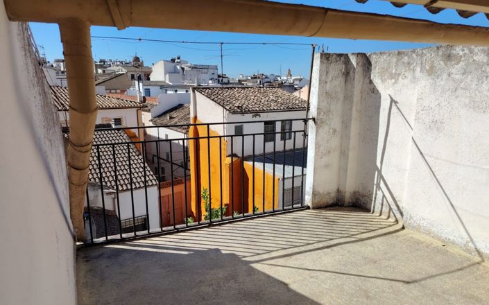 Image No.35-4 Bed House for sale