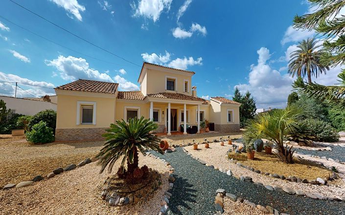 Image No.9-3 Bed House for sale