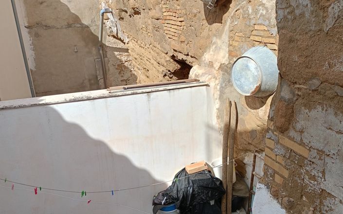 Image No.18-2 Bed House for sale