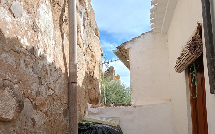 Image No.19-2 Bed House for sale