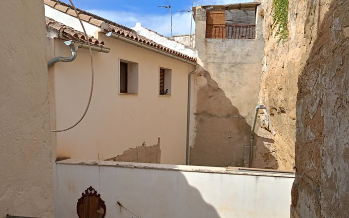 Image No.28-2 Bed House for sale