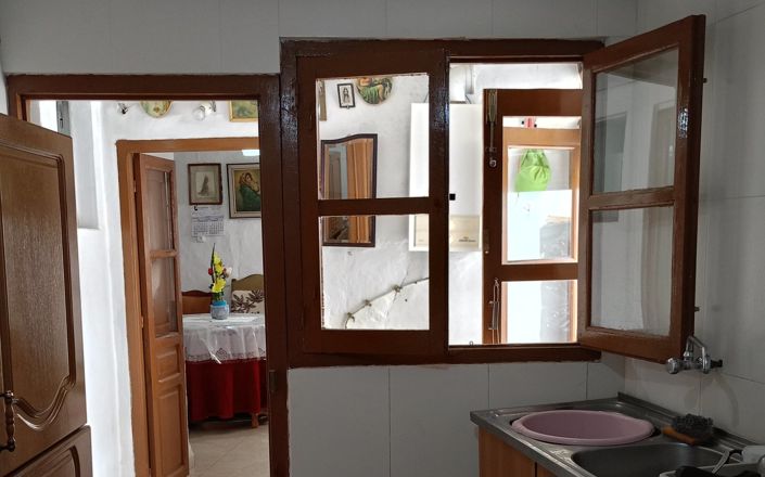 Image No.35-2 Bed House for sale