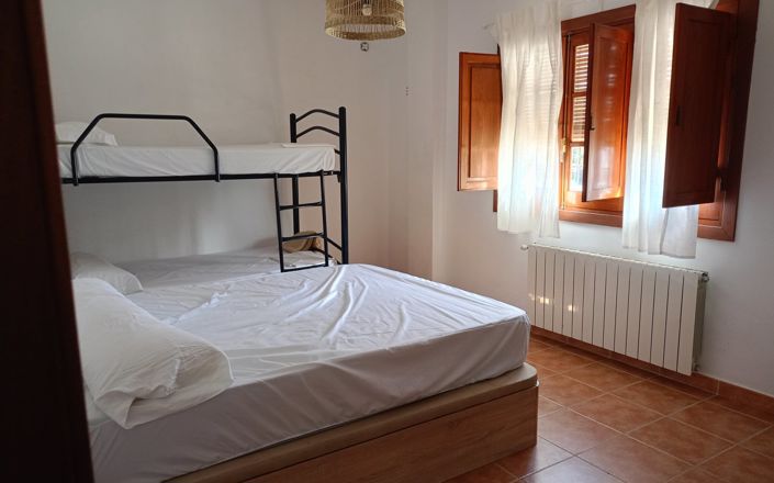 Image No.30-3 Bed House for sale