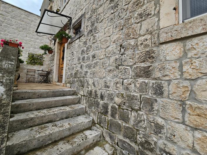 Image No.36-3 Bed Apartment for sale