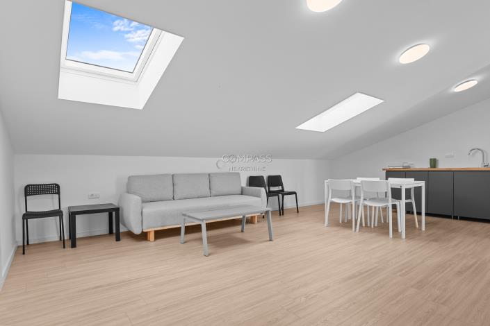 Image No.22-8 Bed Villa for sale