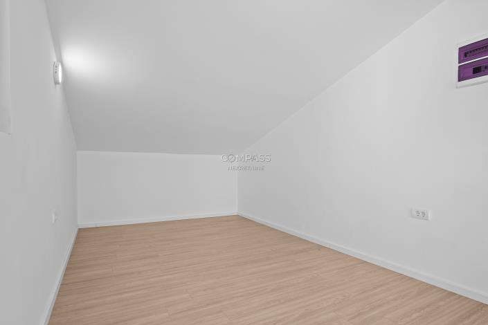 Image No.31-8 Bed Villa for sale